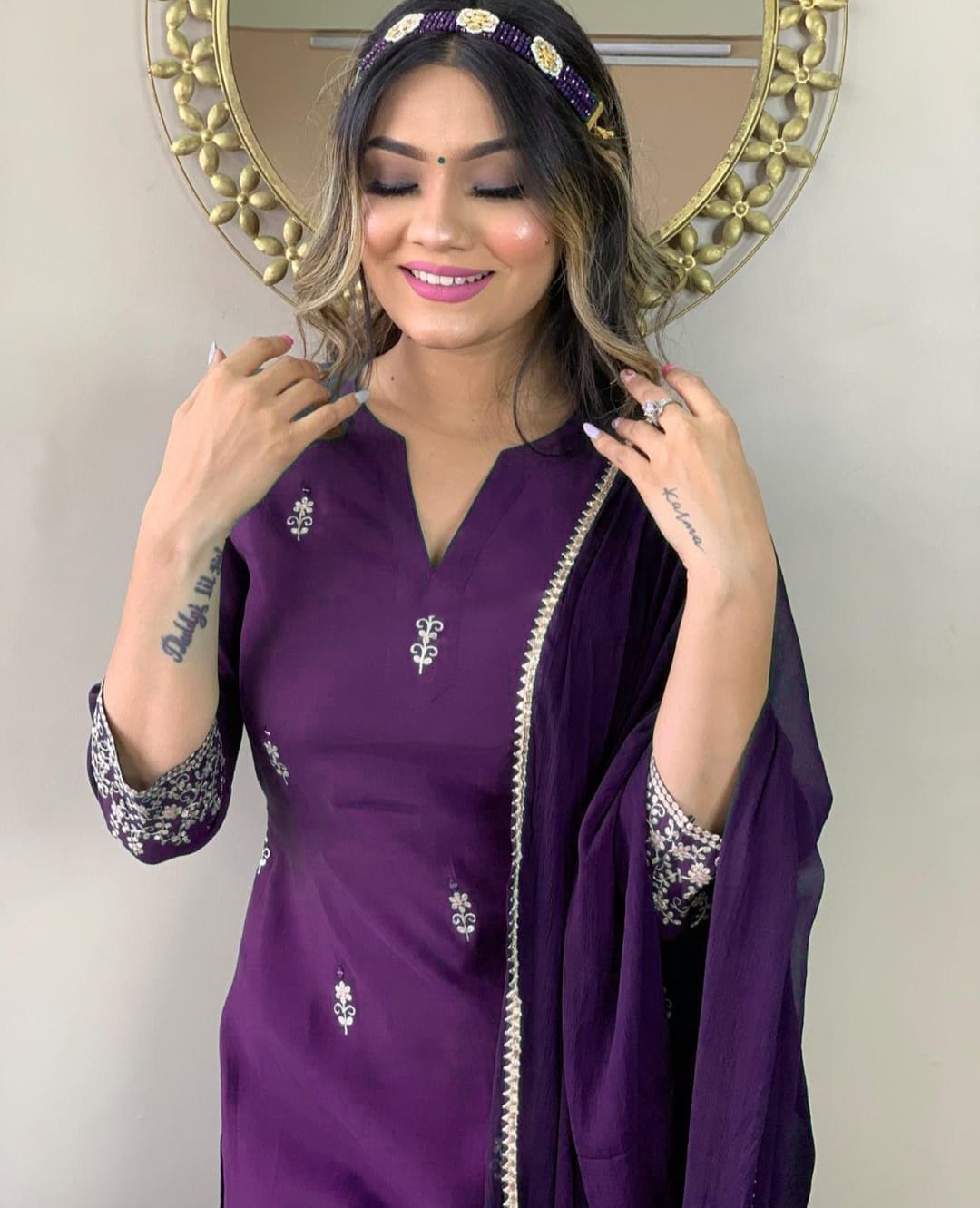 Chic Rayon Slub Kurti Set with Embroidered Pure Chinon Dupatta & Pant – Designer V Neck Knee-Length Style