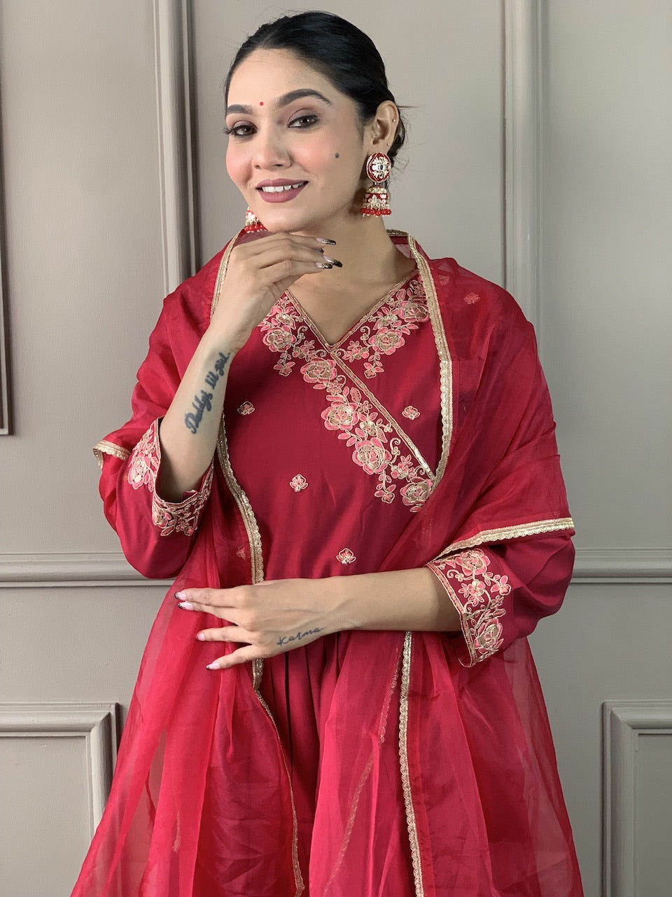 Women’s Viscose Chanderi Maxi Kurti Set with Embroidered Organza Dupatta & Pant – Designer V Neck, 3/4 Sleeves