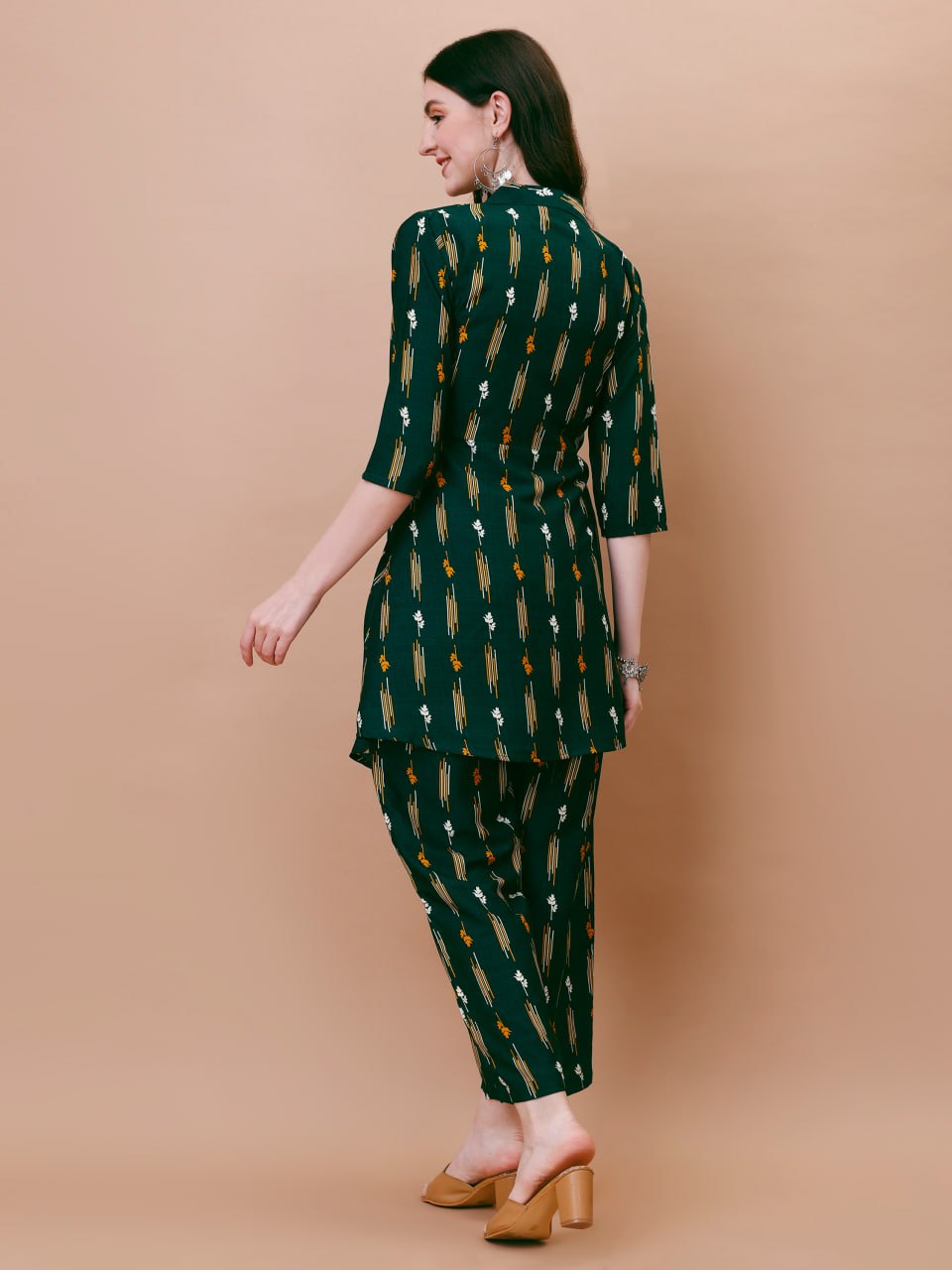 Elegant American Crepe Straight Co-ord Set for Women – Kurti Pant Style Ethnic & Casual Wear