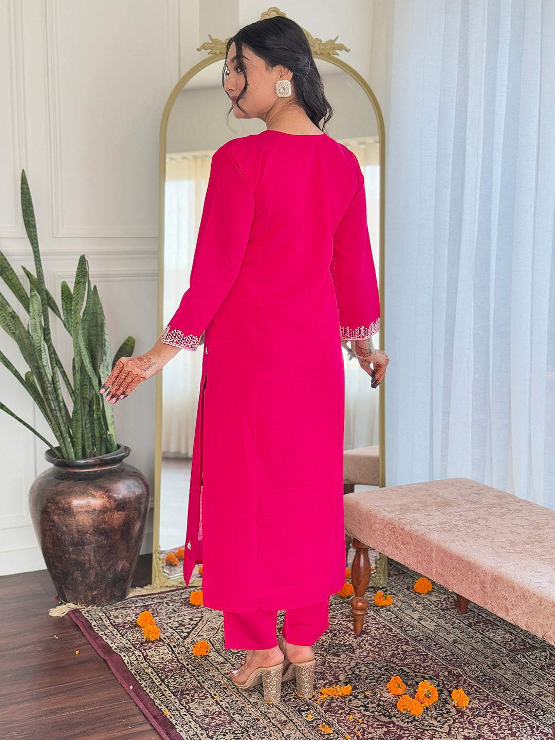 Embroidered Viscose Chanderi Suit Set with Elegant Linen Dupatta – 3-Piece Graceful Ethnic Ensemble