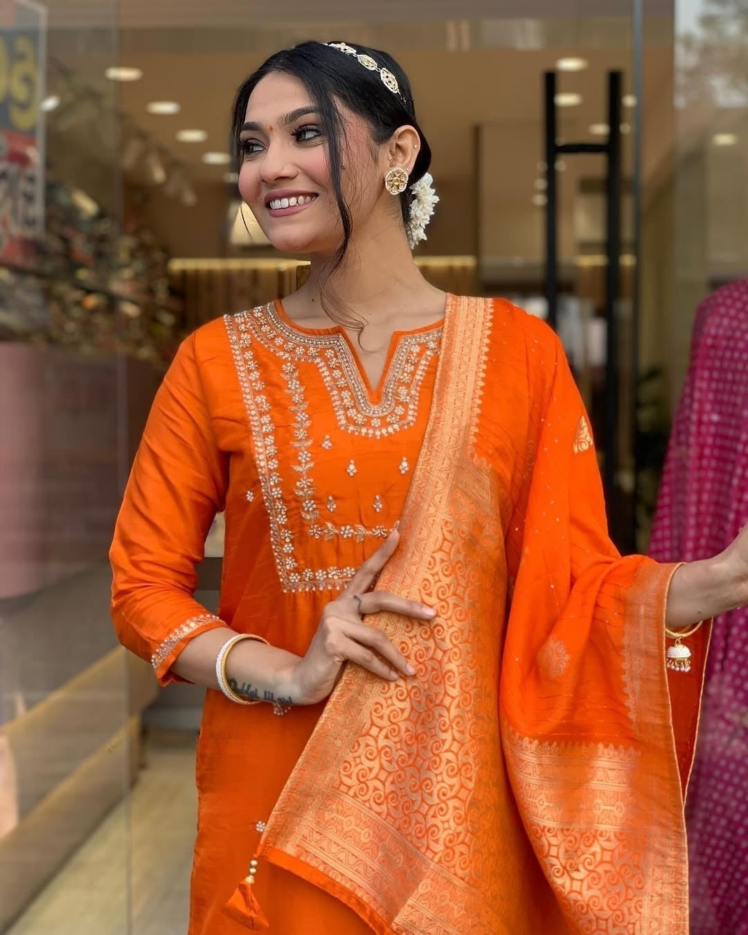 Women's Ready-to-Wear Viscose Chanderi Kurti Set with 3/4 Sleeves and Jacquard Dupatta – Traditional Elegance Wear