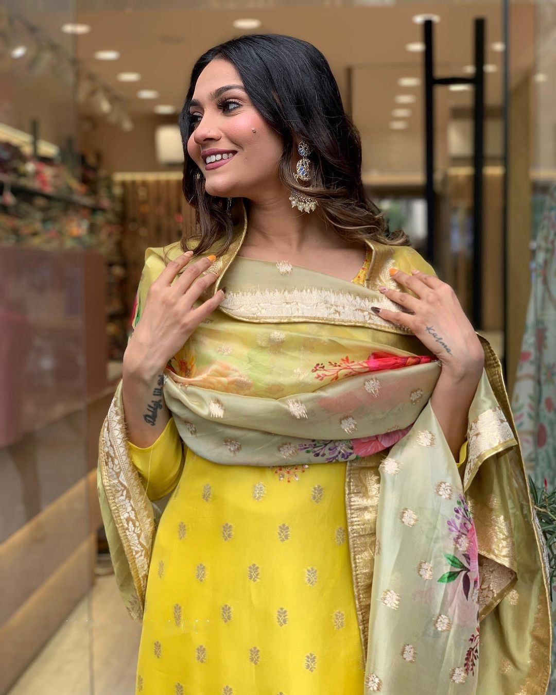 Women’s Viscose Organza Jacquard Kurti Set with Embroidered Dupatta & Pant