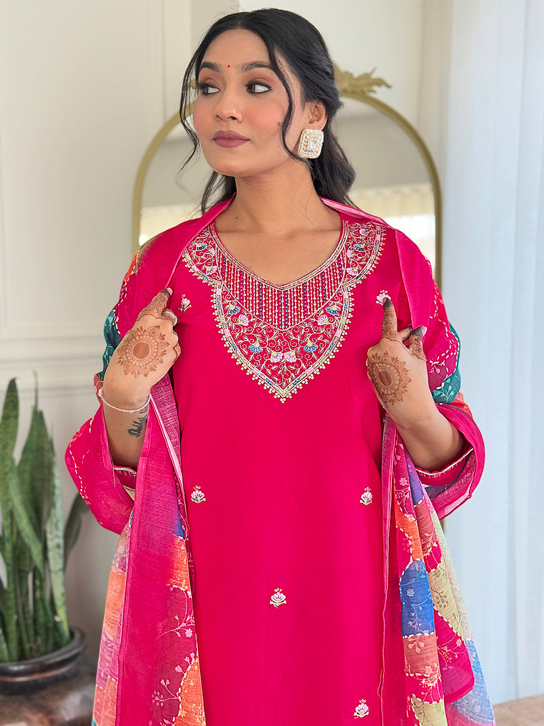 Embroidered Viscose Chanderi Suit Set with Elegant Linen Dupatta – 3-Piece Graceful Ethnic Ensemble