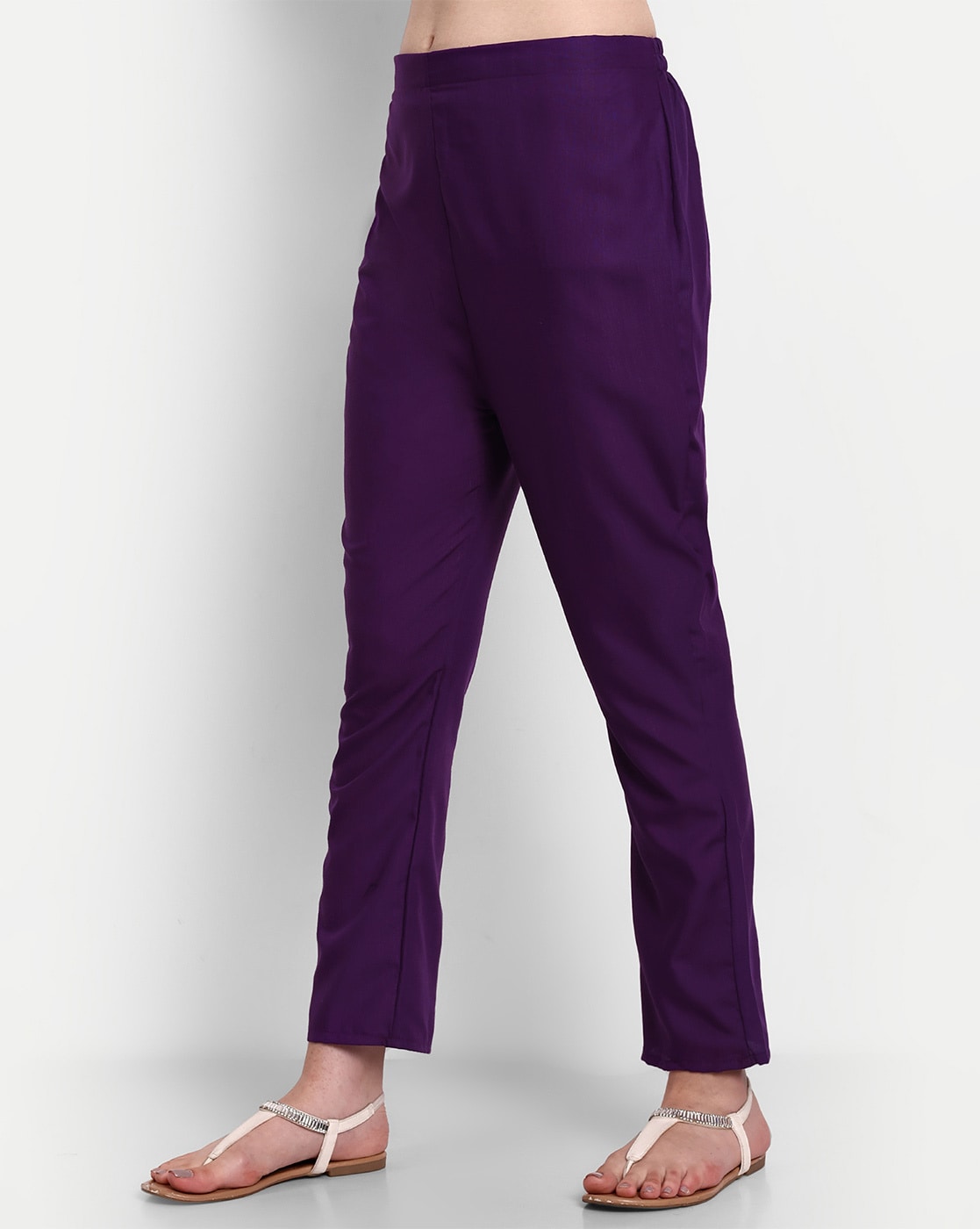 Chic Rayon Slub Kurti Set with Embroidered Pure Chinon Dupatta & Pant – Designer V Neck Knee-Length Style