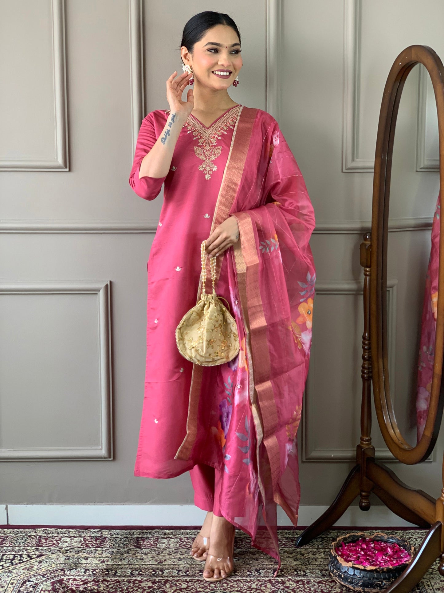 Women’s Viscose Chanderi Kurti Set with Embroidered Jacquard Dupatta & Pant – Designer V Neck, 3/4 Sleeves, Knee Length